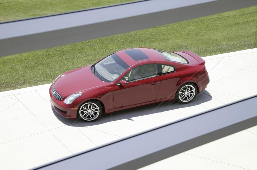  Infiniti G35 Coupe 2006 года  (фото 19 из 26)